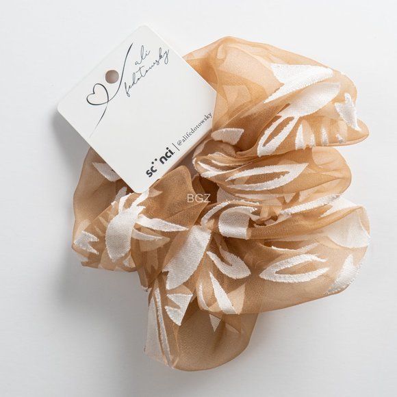 Scunci Hair Scrunchie Bundle. New with tags! - Picture 5 of 5